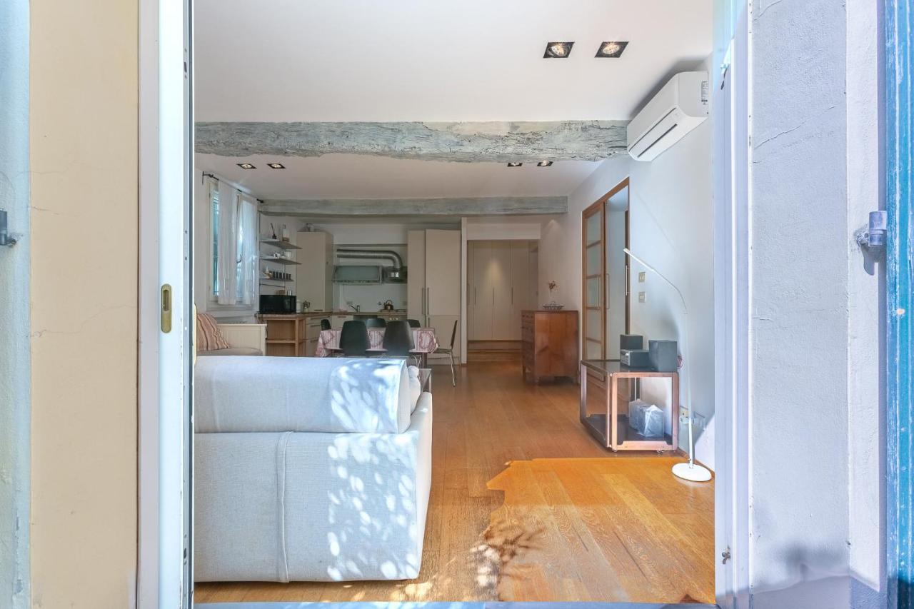 Pleasant Central Apartment With Garden โบโลญญา ภายนอก รูปภาพ