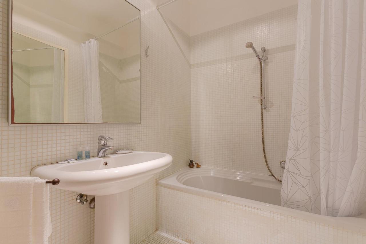 Pleasant Central Apartment With Garden โบโลญญา ภายนอก รูปภาพ
