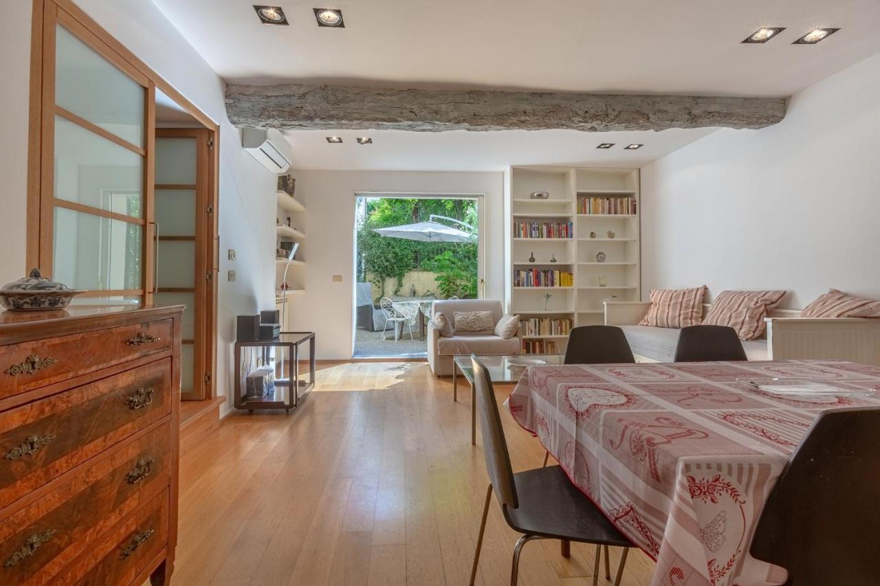 Pleasant Central Apartment With Garden โบโลญญา ภายนอก รูปภาพ